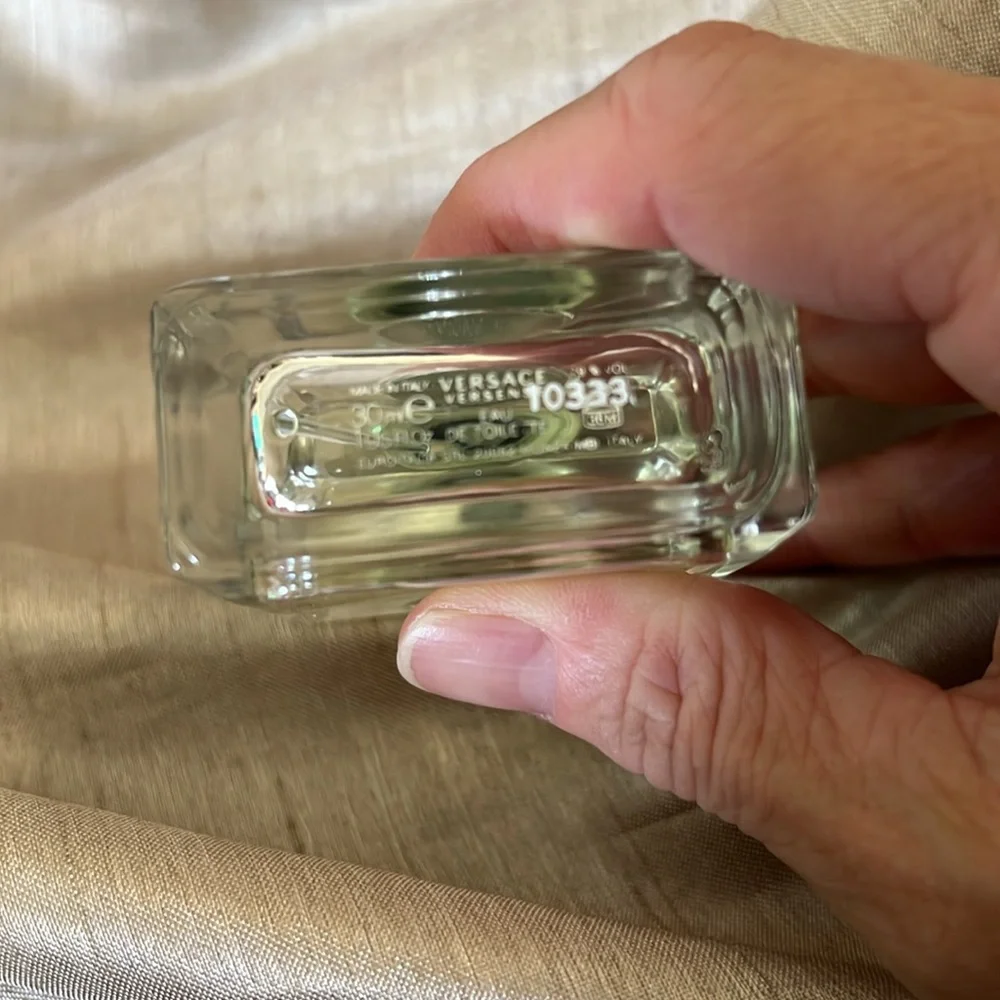 Versace versense 1 oz edt - Picture 2 of 2